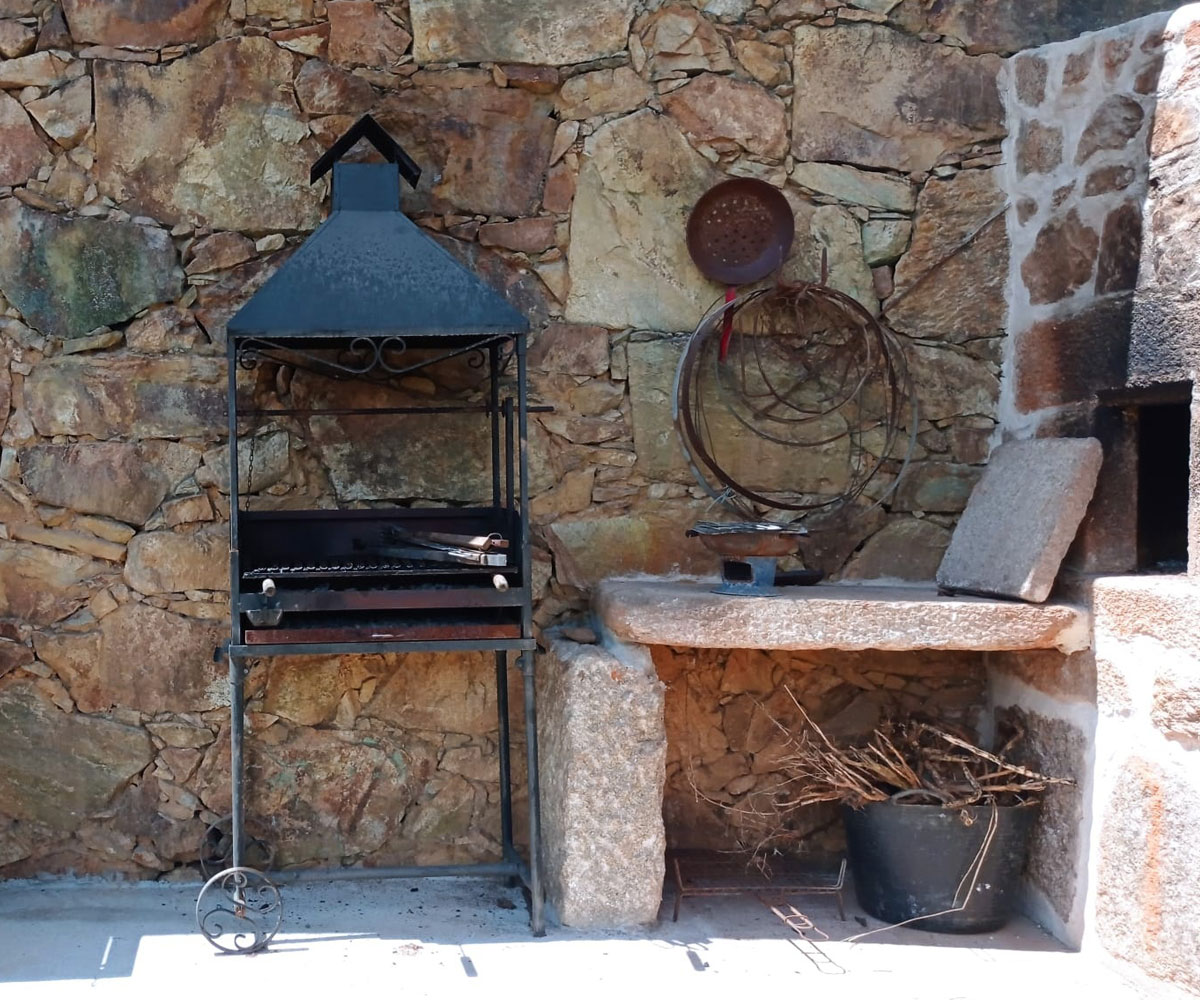 Hostal rural O Corzzon en O Porriño para peregrinos y grupos